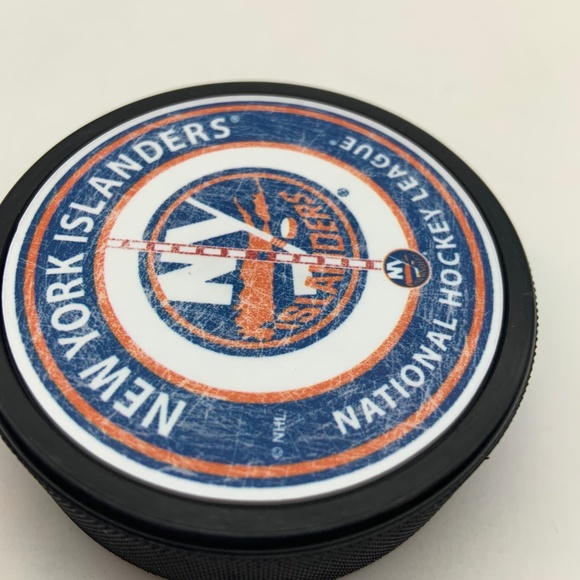 Vintage New York Islanders National Hockey League Collectible Puck - Picture 8 of 10